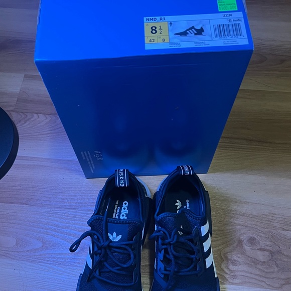 Adidas sneakers, size 8.5 or 8 1/2, color blue - Picture 7 of 8